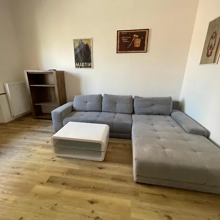 Red&black Centr, Na Hradbach 118