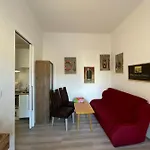Apartment Red&black Centr, Na Hradbach 118