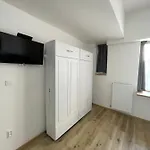 Apartment Red&black Centr, Na Hradbach 118 *