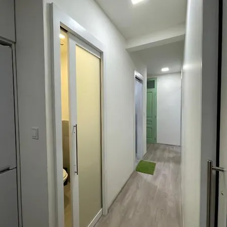 Red&black Centr, Na Hradbach 118 Apartment Ostrava