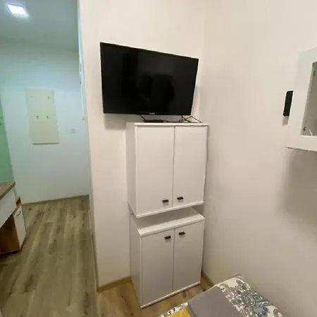 شقة Red&black Centr, Na Hradbach 118 *