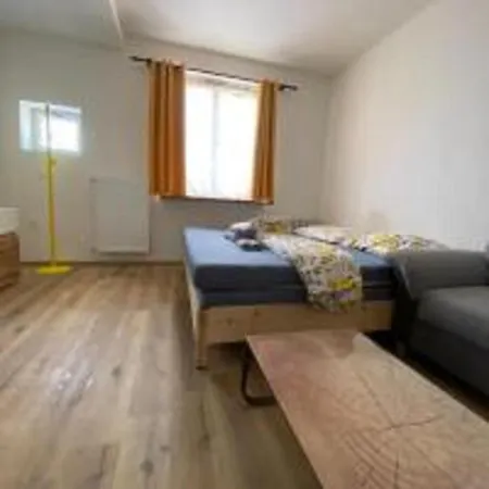 Red&black Centr, Na Hradbach 118 شقة *