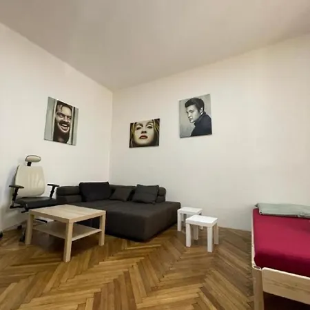 Red&black Centr, Na Hradbach 118 Apartment Ostrava