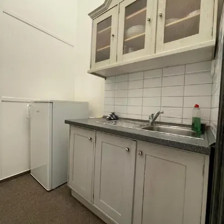 Red&black Centr, Na Hradbach 118 *