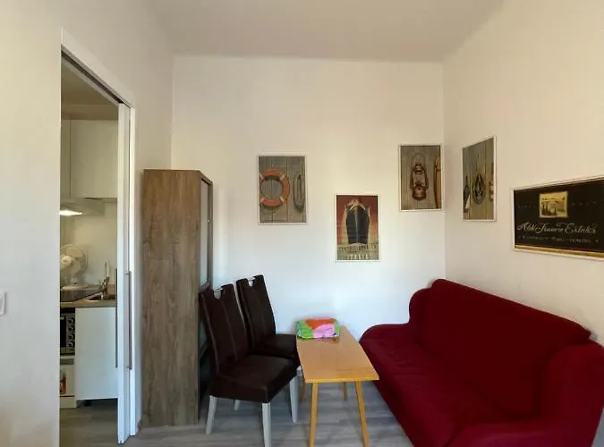 Apartament Red&black Centr, Na Hradbach 118