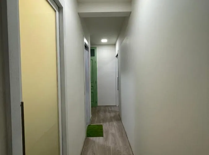 Appartement Red&black Centr, Na Hradbach 118 *