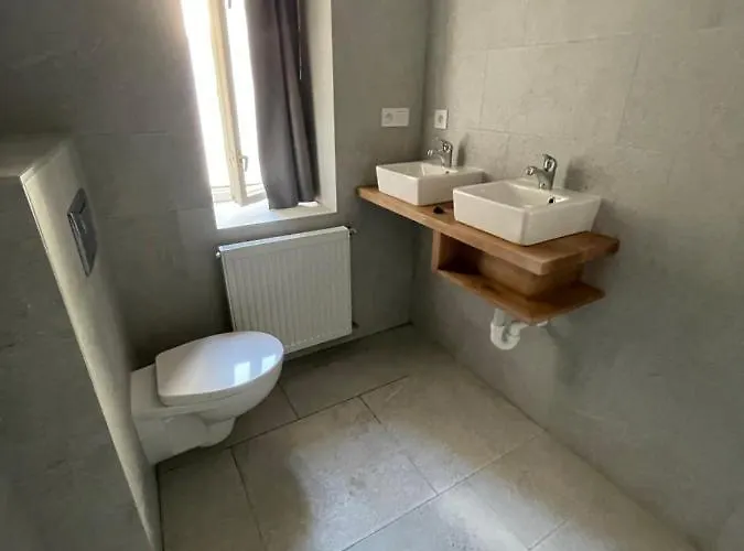 Appartement Red&black Centr, Na Hradbach 118